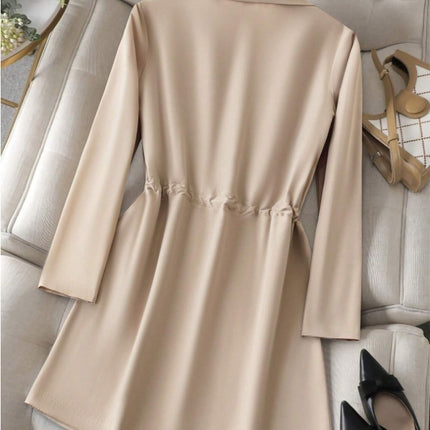 Women's Windbreaker With Drawstring Waist