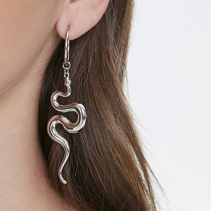 Women's Fashion Popular Snake-shaped Pendant Earrings
