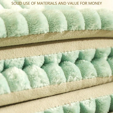 Kennel Winter Warm Small Dog House Closed