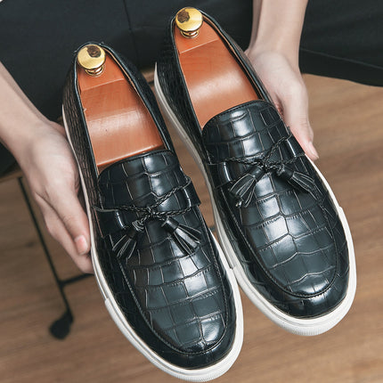 Plus Size Fashion Tassel Sneakers Men's British Casual Youth