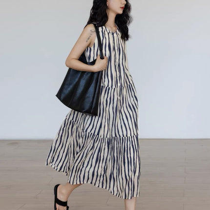 Round Neck Loose Stripe A- Word Vacation Style Midi Dress