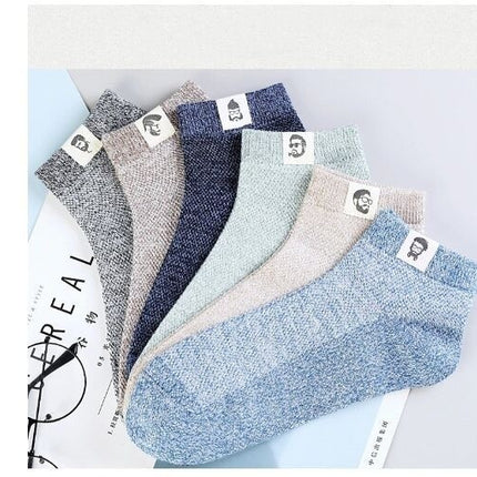 Men's Mid-calf Length Sock Ultra-thin Mesh Breathable Black And White Sports Stockings