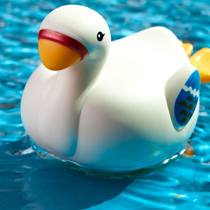 Baby Bath Toys Cute Cartoon Goose Dolphin Swimming Wind-up Clockwork Infant Children Water Toys Gifts Kids Showering Toys