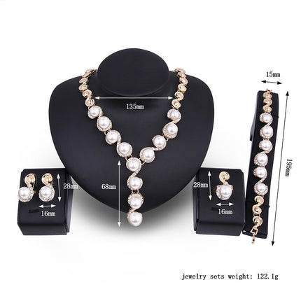 Fashion Exquisite Pearl Necklace Earrings Set