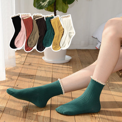 Sweat-absorbent Breathable Preppy Style Lace Mid-calf Socks