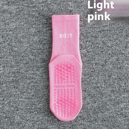 Women's Fitness Women's Socks Trendy Letter Mid-calf Yoga Socks Simple Non-slip Sweat-absorbent Breathable