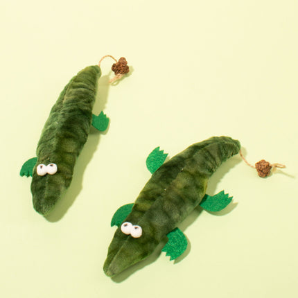 Plush Alligator Catnip Toy Durable Plant Based Cat Toy With A Peppermint Scent For Oral Cleansing And Stress Relief