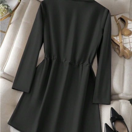 Women's Windbreaker With Drawstring Waist