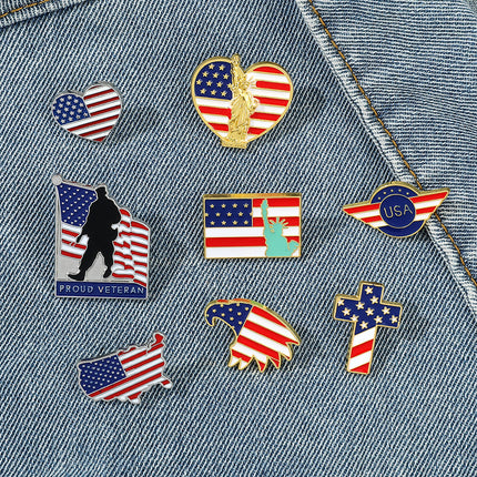 American Flag Series Gold M Badge Independence Day Alloy Brooch