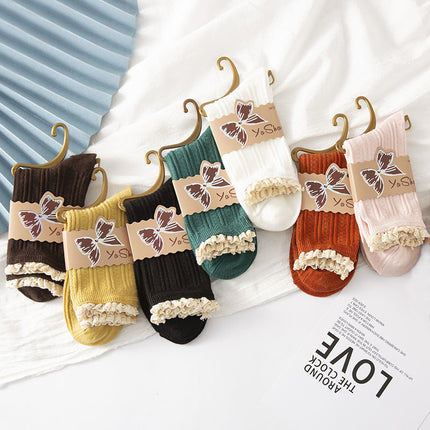 Sweat-absorbent Breathable Preppy Style Lace Mid-calf Socks