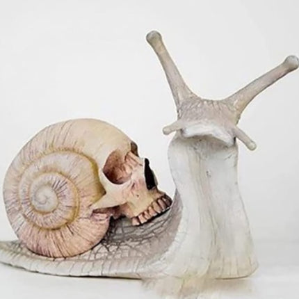 Snail Skull Sculpture Gothic Decoration Snail Statue Patio Snail Figurine Crafts Home Decoration Accessories Kawaii Room Decor