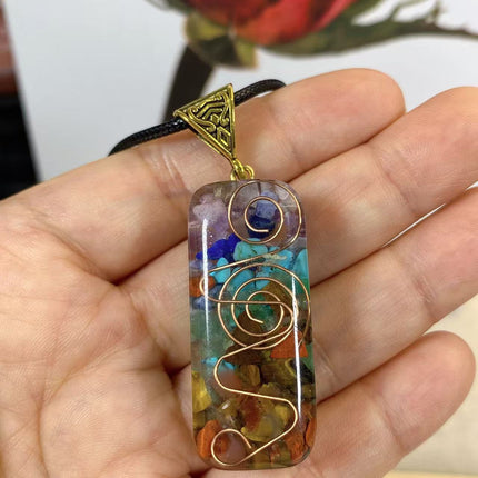 Retro Reiki Healing Energy Crystal Pendant Natural Stone For Yoga Meditation Spiritual 7 Chakra Jewelry Necklace Amulet