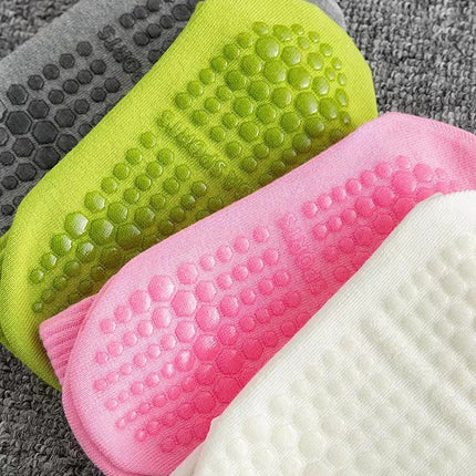 Women's Fitness Women's Socks Trendy Letter Mid-calf Yoga Socks Simple Non-slip Sweat-absorbent Breathable