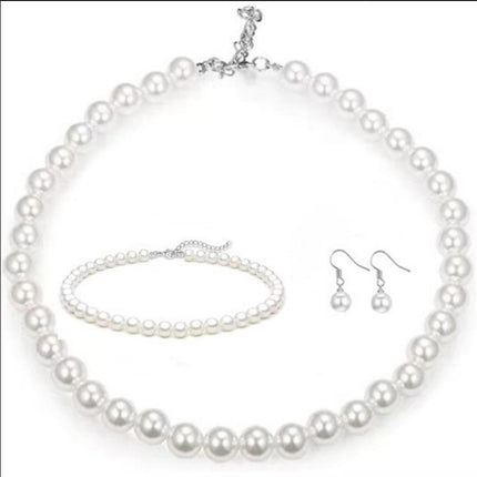 French Retro Artificial Pearl Necklace