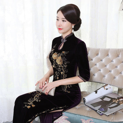Golden Velvet Retro-improved Beaded Long High-grade Cheongsam