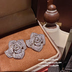 184Z Ear Studs