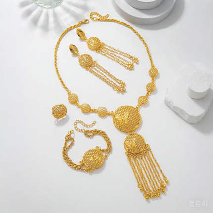 1 Stel Modieuse En Pragtige Vlinder Midde-Oosterse Stel, Trouversiering Halssnoer, Oorbelle, Armbande, Ringstel Vir Vroue