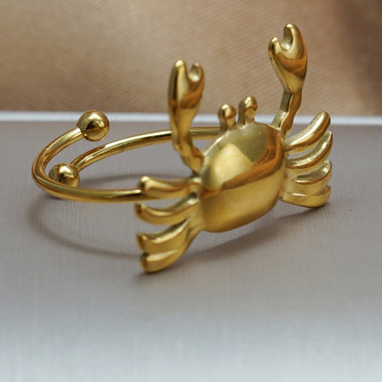 Lxalry 18K Gold Plated Stainless Steel Crab Design Mirror Polish Ring  Hypoallergenic Skin Safe Jewelry With Sphere Accents  Handmade Luxury Gift  Decorative Sculpture For Bold Fashion