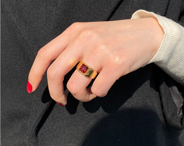 Oudtydse Robyn Chic Oordrewe Stapelringe