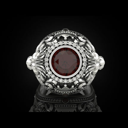 Vintage Mens Ring In Alloy Featuring A Lion Design With Diamond Accents