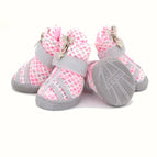 4.pink shoes / 1.