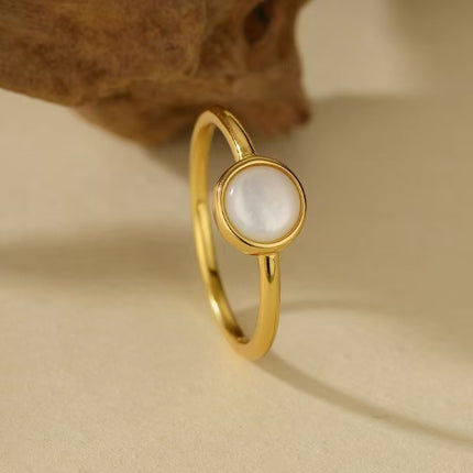 White Shell Ring Women's High-End Design European And American Style