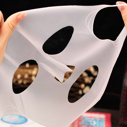 Eco-friendly hanging ear silicone mask