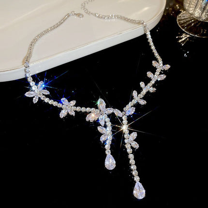 Diamantblom Kwassie-ketting Ligte Luukse Hoëgraadse Truiketting