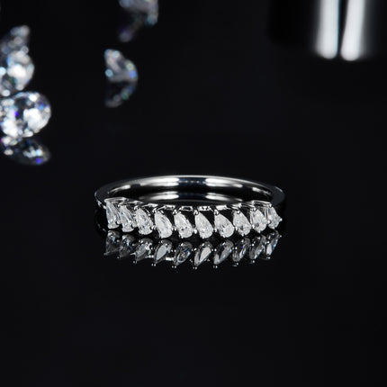 A Luxurious And Fashionable Light Luxury Jewelry Silver Ring Set With Top-quality Moissanite, S925 Silver Plated With Platinum