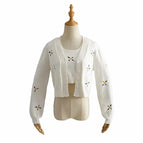 White / M