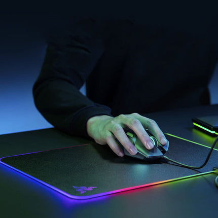 Razer Firefly Hard V2 RGB Game Mouse Pad Can Customize The Built-in Cable Non Slip Rubber Base