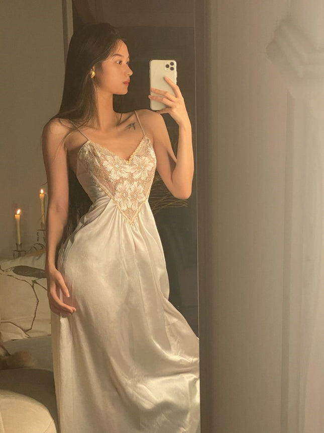 High-end Atmospheric Silk Sling Strap Temperament French Light Luxury Dress