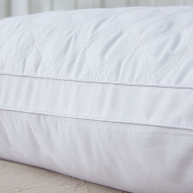 Seven-Star Hotel White Cotton Three-Dimensional Pillow