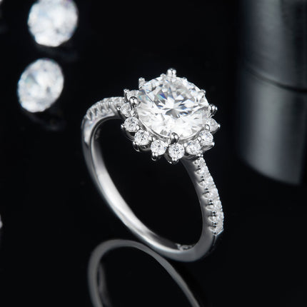 ’n Luukse en Modieuse Ligte Luukse Juweliersware S925 Platina-geplateerde Silwer Ringstel van 2 karaat met Topgehalte Moissanite