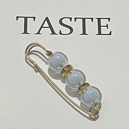 Vrouebroek met Vaste Middellyf Brooch-bykomstigheid