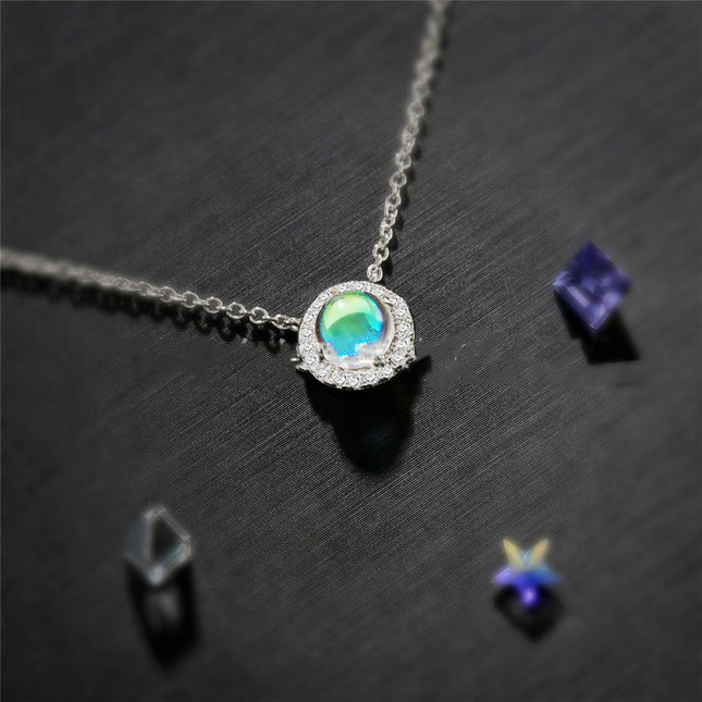 Female Round Pendant Clavicle Chain