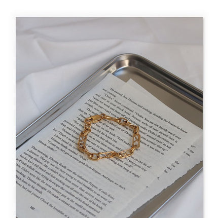 Women's thick chain bracelet