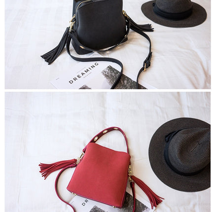 Spring new frosted tassel bucket bag Korean version of the wild shoulder bag female handkerchief retro Messenger