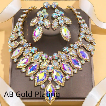 European And American Luxury Leaf Necklace Suit