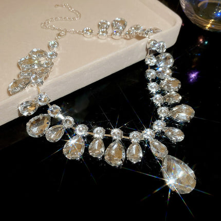 Diamantblom Kwassie-ketting Ligte Luukse Hoëgraadse Truiketting