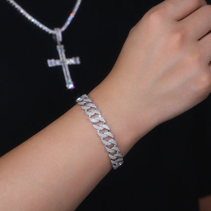 Versier Met Topgehalte Moissanite, Is Hierdie Luukse En Modieuse Ligte Luukse Juweliersware Silwer Armband Gemaak Van S925 Silwer Geëlektroplateer Met Platinum