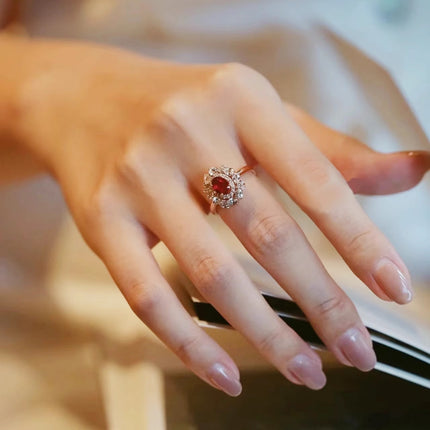 Retro Royal-style Ring With A Sophisticated, High-end Vibe