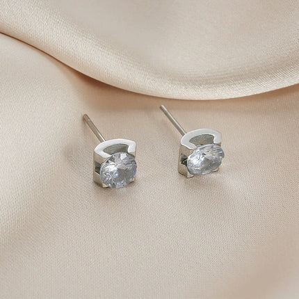 Eenvoudige Vierklou Enkel Diamant Hanger Vroulike Temperament Titaanstaal Halssnoer