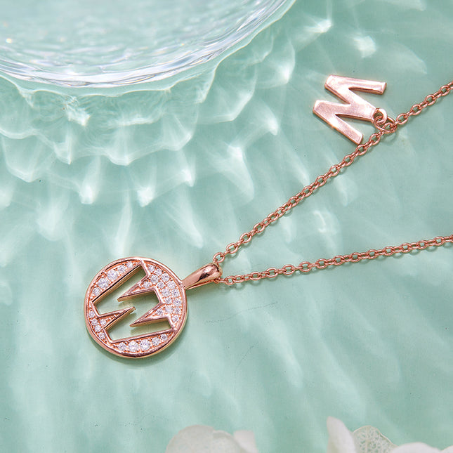 Een Van Die 26 Letters, W, Is Versier Met Topgehalte Moissanite, 'n Luukse En Modieuse Ligte Luukse Trend Juweel Silwer Halssnoer Hanger, S925 Silwer Elektroplaat Rose Goud