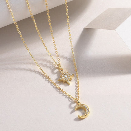 Gegraveer Met Topgehalte Moissanite, Sluit Hierdie Luukse En Modieuse Minimalistiese Juwelierswarestel 'n Halssnoerhanger, 'n Kraagketting, En S925 Silwer Wat Met Goud Elektroplateer Is, In.