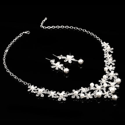 Bruidshoofbedekking, drie stelle kristalblomhalssnoere, diamante oorbelle, Europese en Amerikaanse styl kroon, troujuweliersware