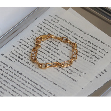 Women's thick chain bracelet