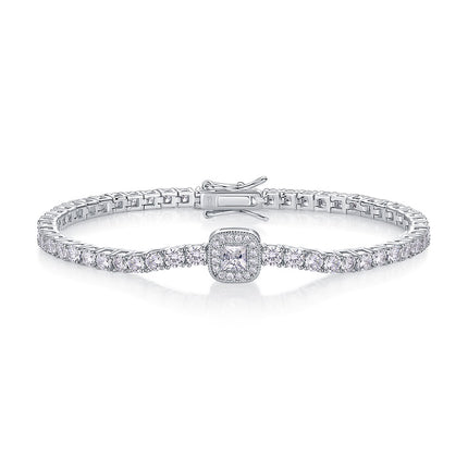 Versier Met Topgehalte Moissanite, Is Hierdie Luukse En Modieuse Ligte Luukse Juweliersware Silwer Armband Gemaak Van S925 Silwer Geëlektroneer Met Platinum