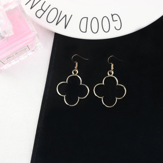All-matching Hollow Five-pointed Star Chain Stud Earrings Simple Ladies