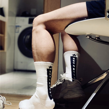 Extra Thick Fluffy Loop Sports Stockings Black And White Personalized Alphabet Trendy Sock